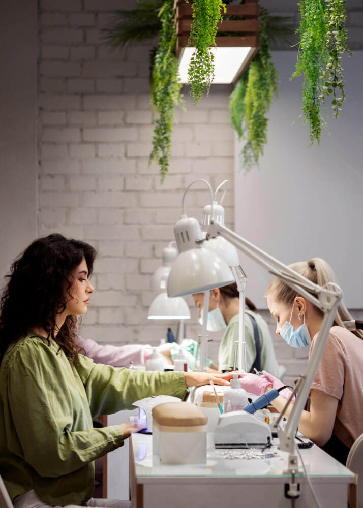 Nail studios